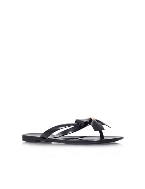carvela flip flops sale
