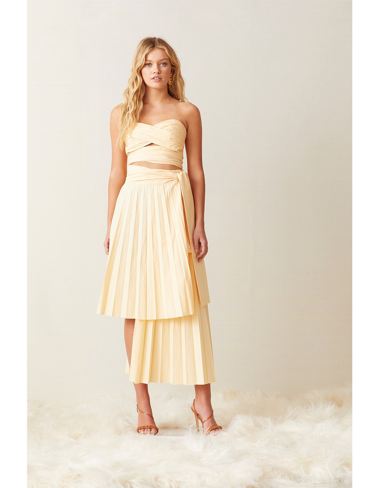 yellow bec and bridge