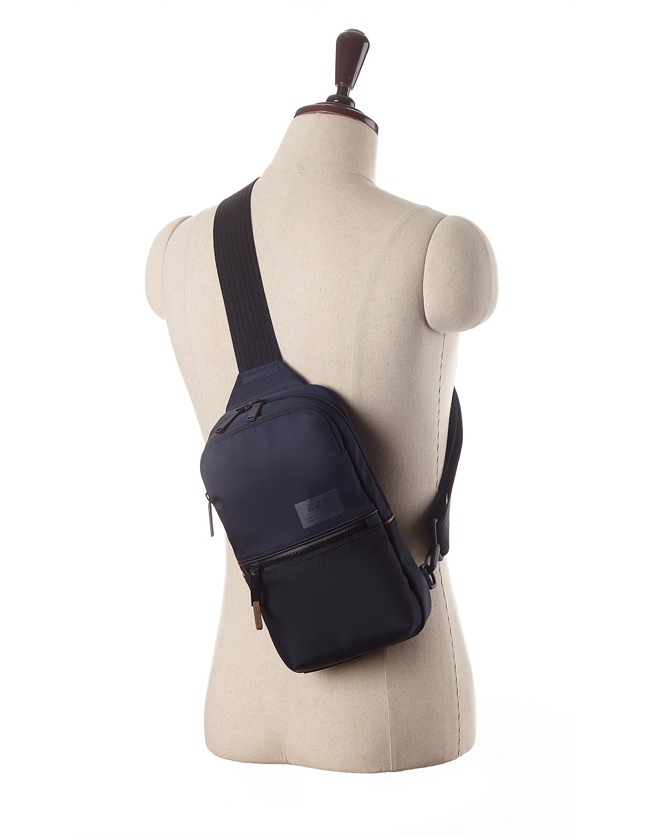 samsonite red arvern sling