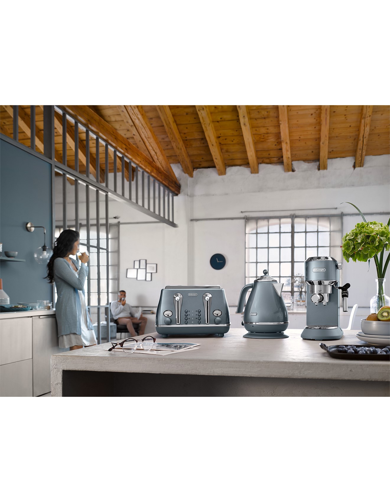 Delonghi Kbot2001az Icona Metallics Kettle -Cobalt Blue David Jones