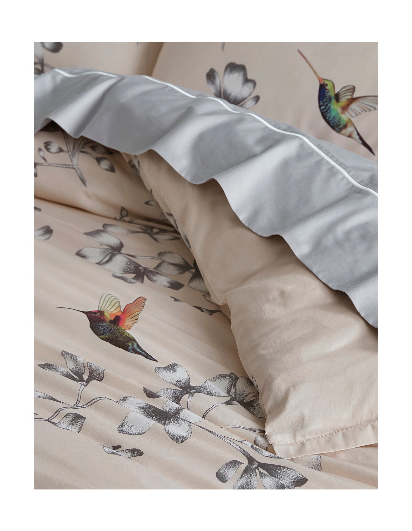 Harlequin Amazilia King Quilt Cover David Jones