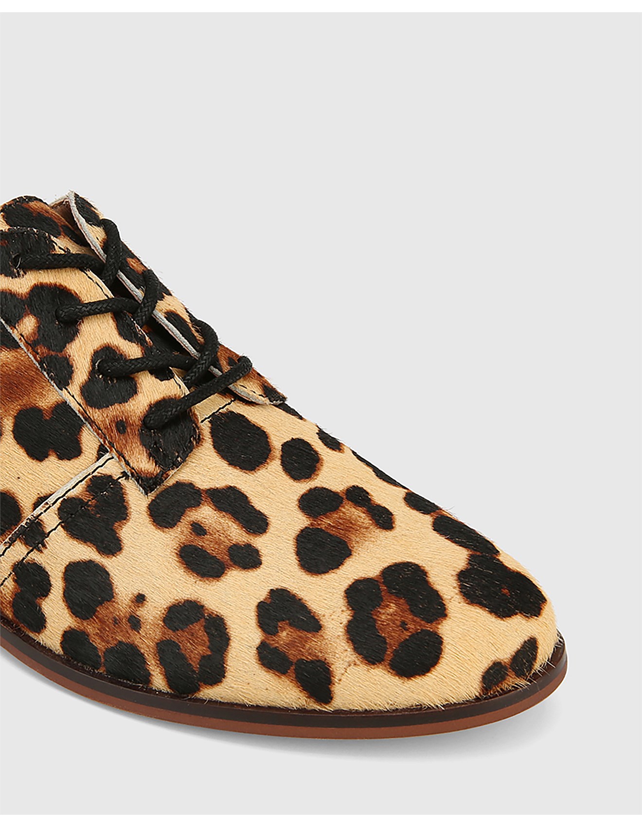 wittner leopard flats