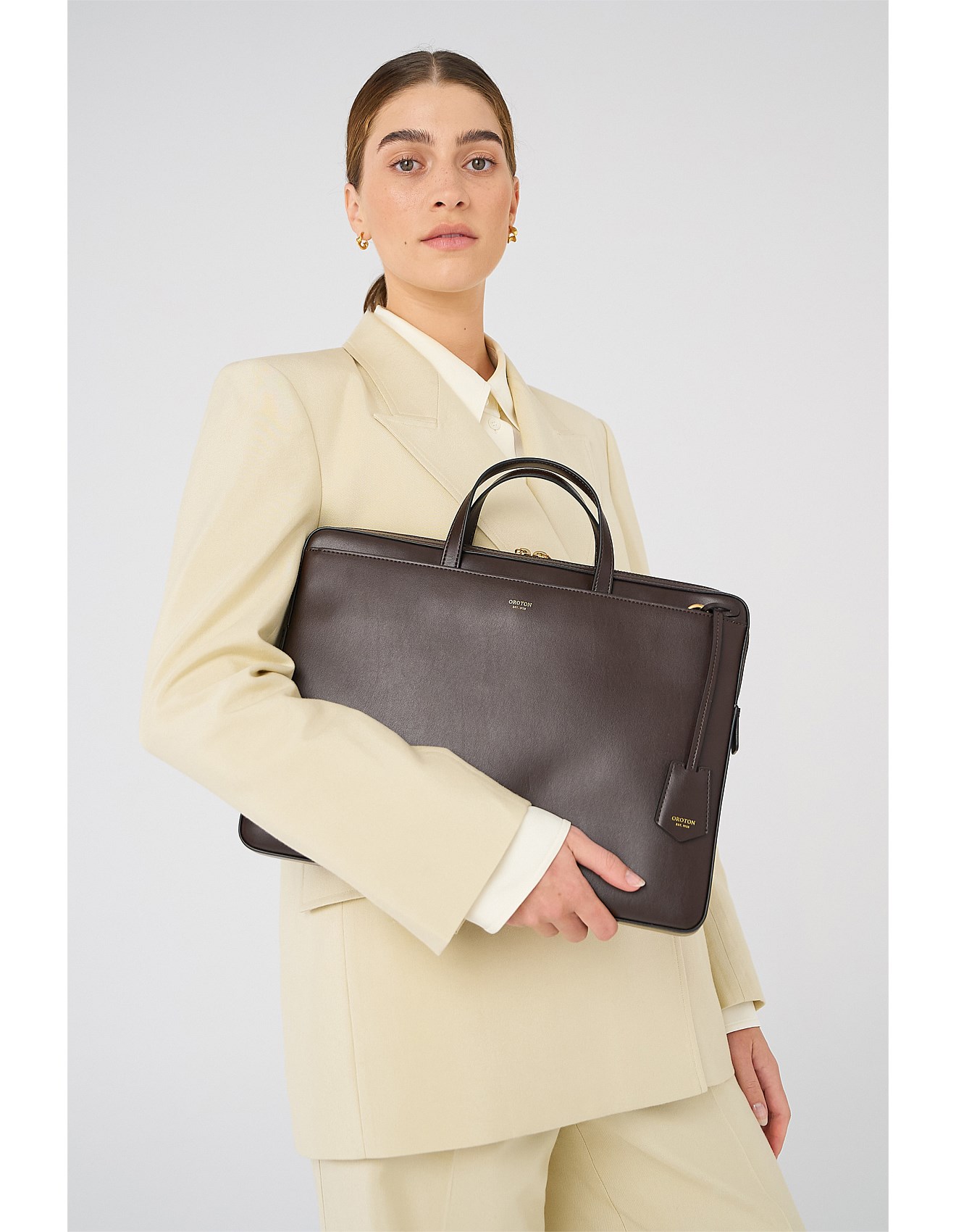 Oroton Muse Apple 15