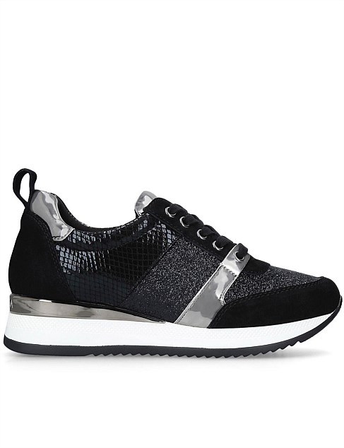 carvela justified black