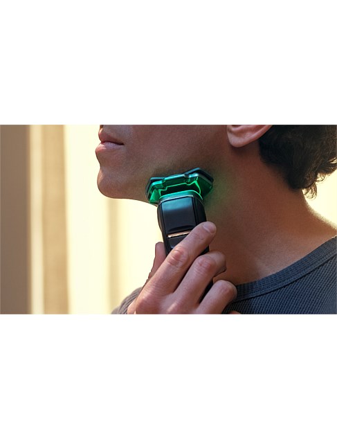 Philips S9985/50 Series 9000 Wet & Dry Electric Shaver With Skiniq