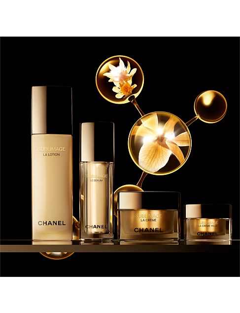 Chanel Sublimage Le Sérum Ultimate Serum: Rejuvenates and